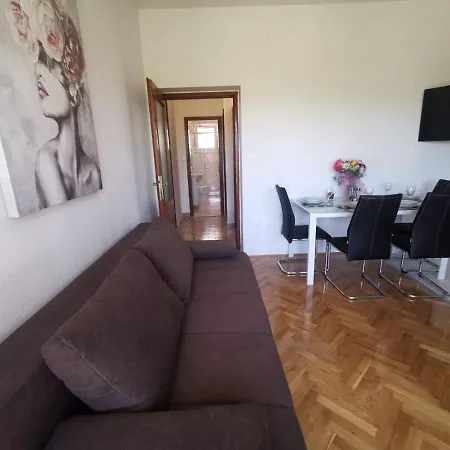 Mila Apartment
