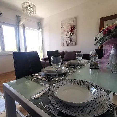 Mila Apartment