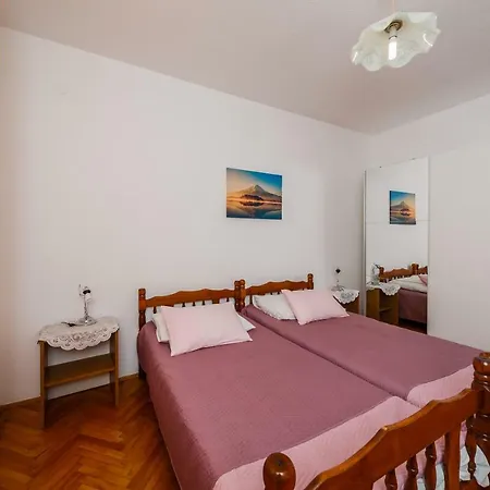Apartment Mila Kastela